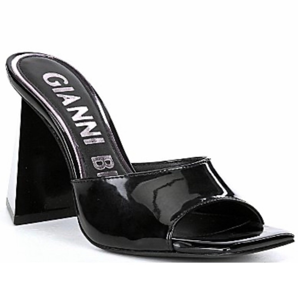 Gianni Bini Black Caylor Patent Square Toe Sandals / Heels - 7.5M